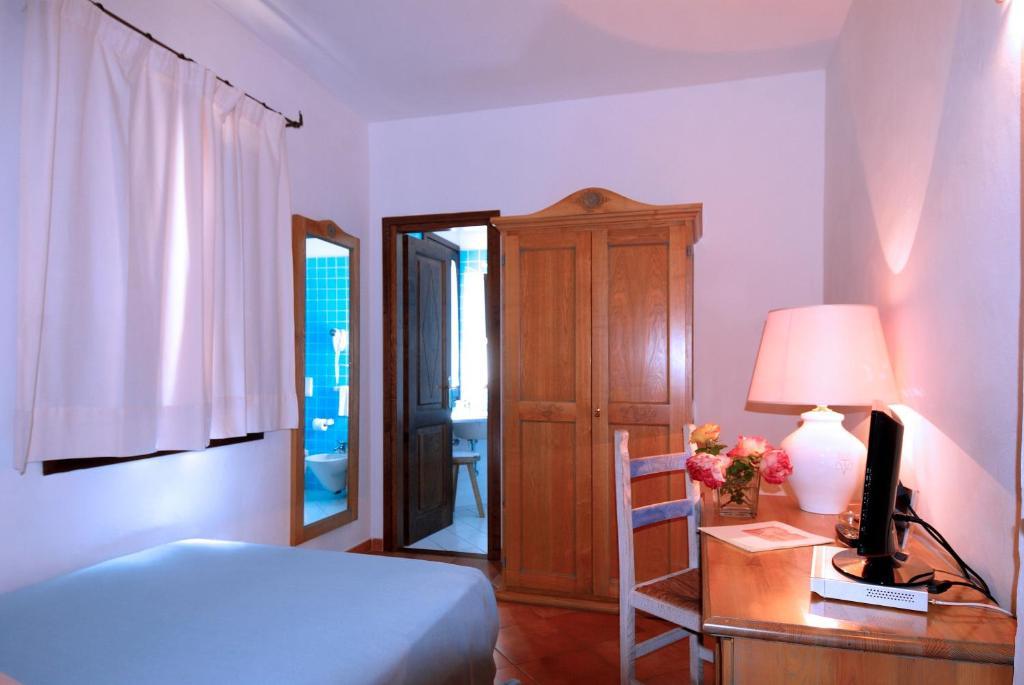 Boutique Hotel Sant'Andrea & Relais Сан Панталео Стая снимка