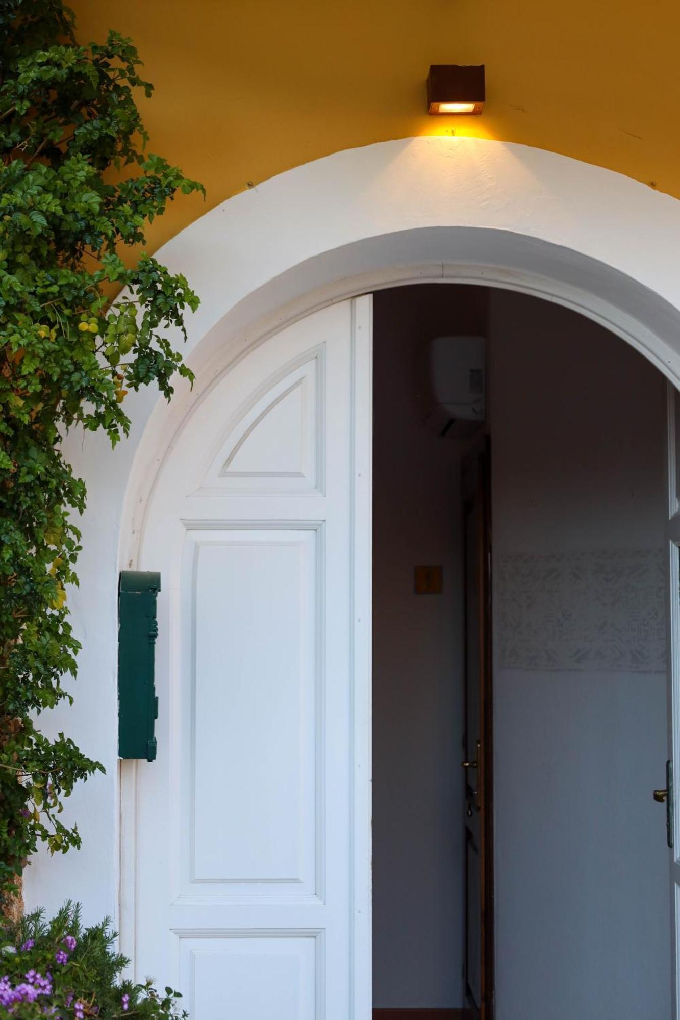Boutique Hotel Sant'Andrea & Relais Сан Панталео Екстериор снимка