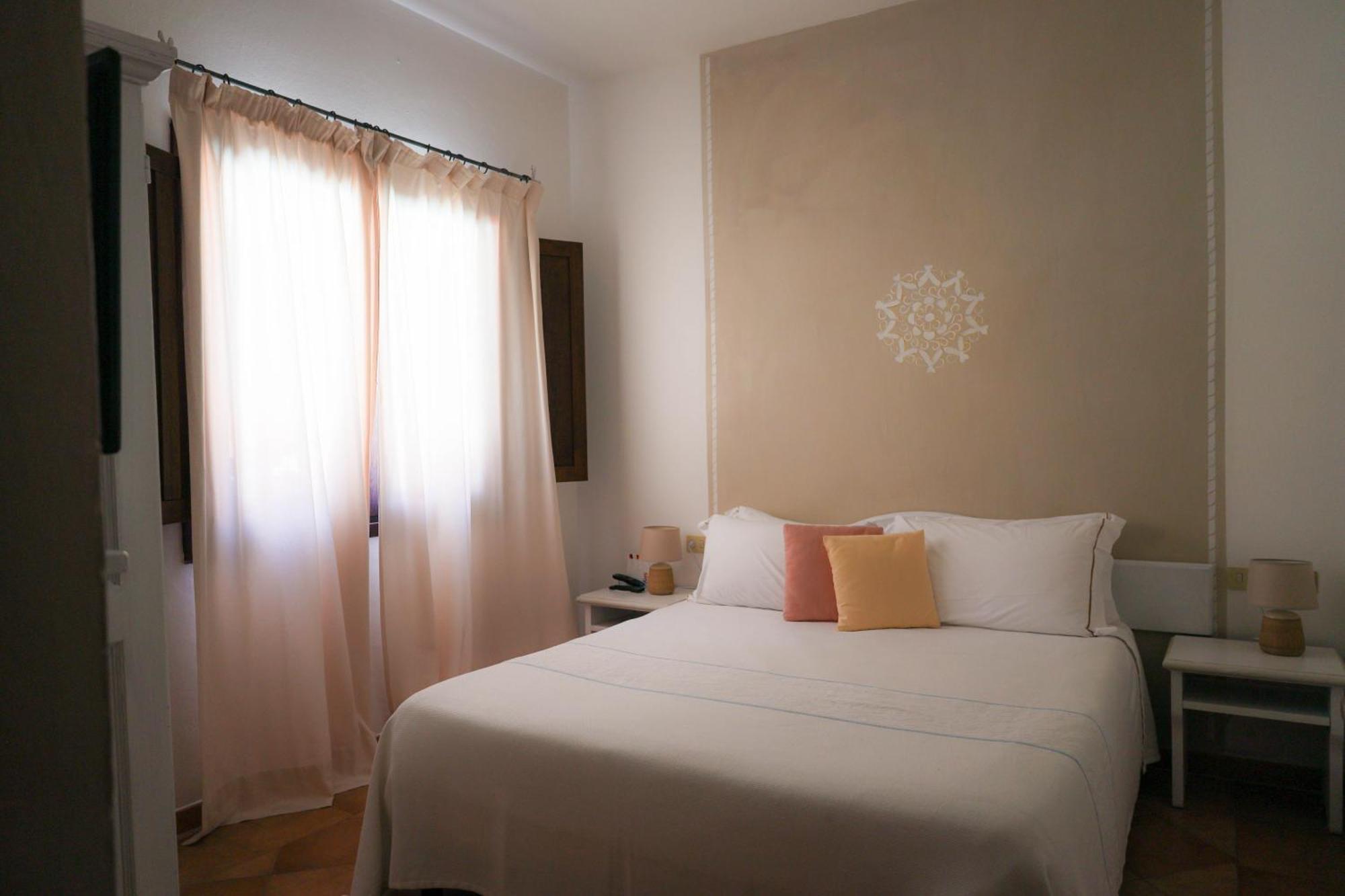 Boutique Hotel Sant'Andrea & Relais Сан Панталео Екстериор снимка