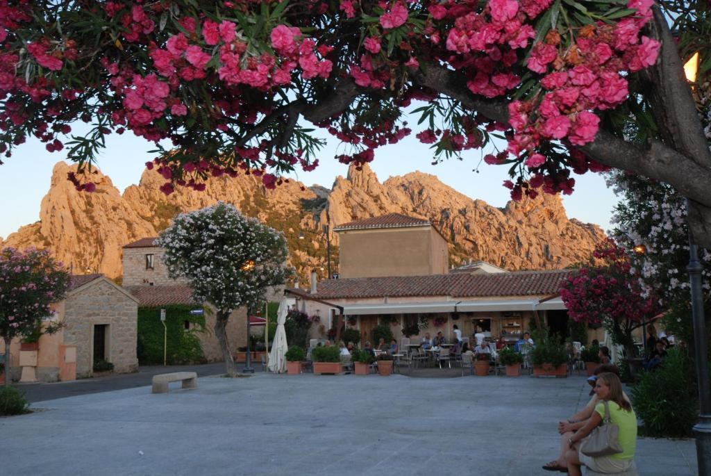 Boutique Hotel Sant'Andrea & Relais Сан Панталео Екстериор снимка