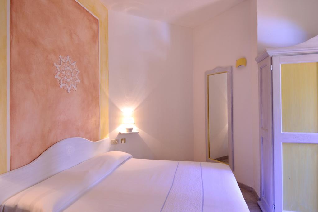 Boutique Hotel Sant'Andrea & Relais Сан Панталео Екстериор снимка