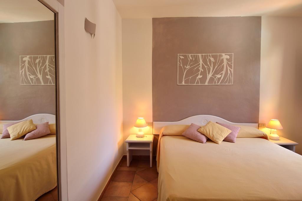 Boutique Hotel Sant'Andrea & Relais Сан Панталео Стая снимка