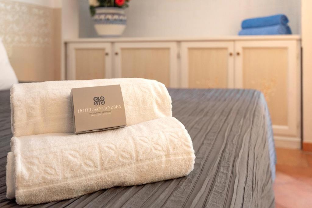 Boutique Hotel Sant'Andrea & Relais Сан Панталео Екстериор снимка